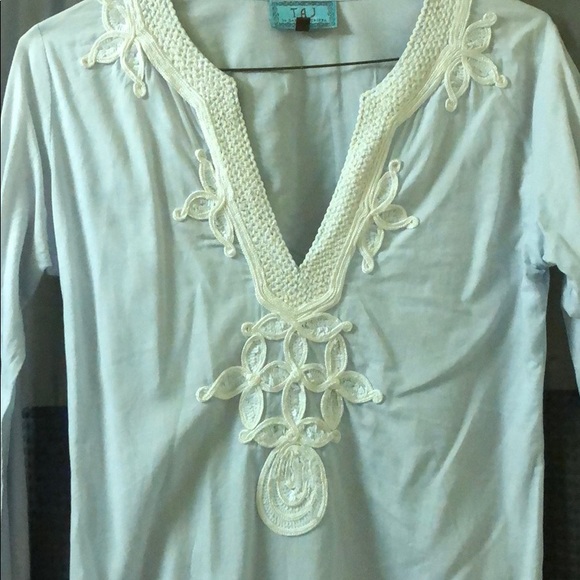 Stunning light blur tunic with white sequins - Picture 1 of 8